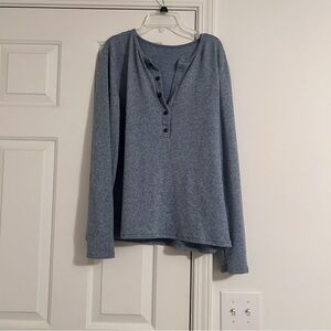 Heather gray/blue Henley